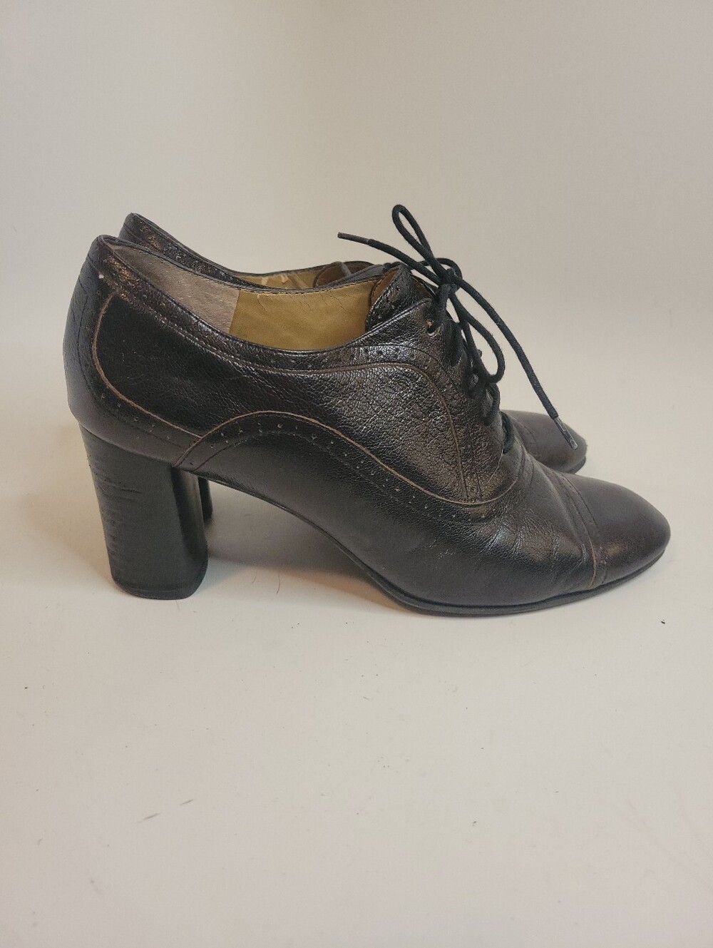 Nine West Retro Black Leather Lace-Up Heeled Oxfords
